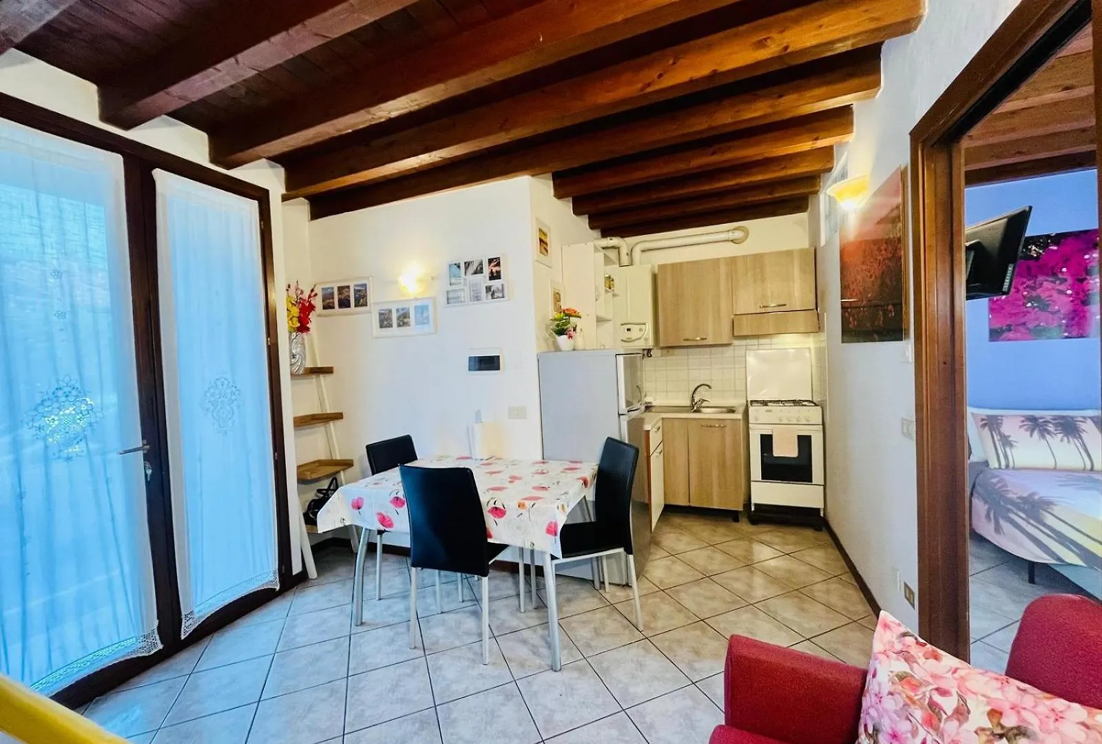 New Apartment On Ground Floor With Terrace Дезенцано-дель-Гарда